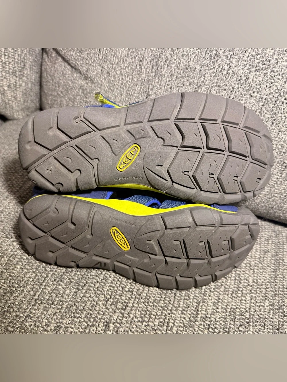 KEEN Kids' Seacamp II CNX sandals hiking Blue Depths / Chartreuse size 13